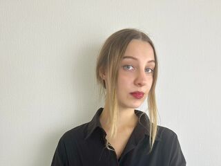 BridgetBoustead's Brunette live cam models Profile Image