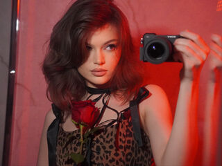 LunaBruna's Voyeur live cams Profile Image
